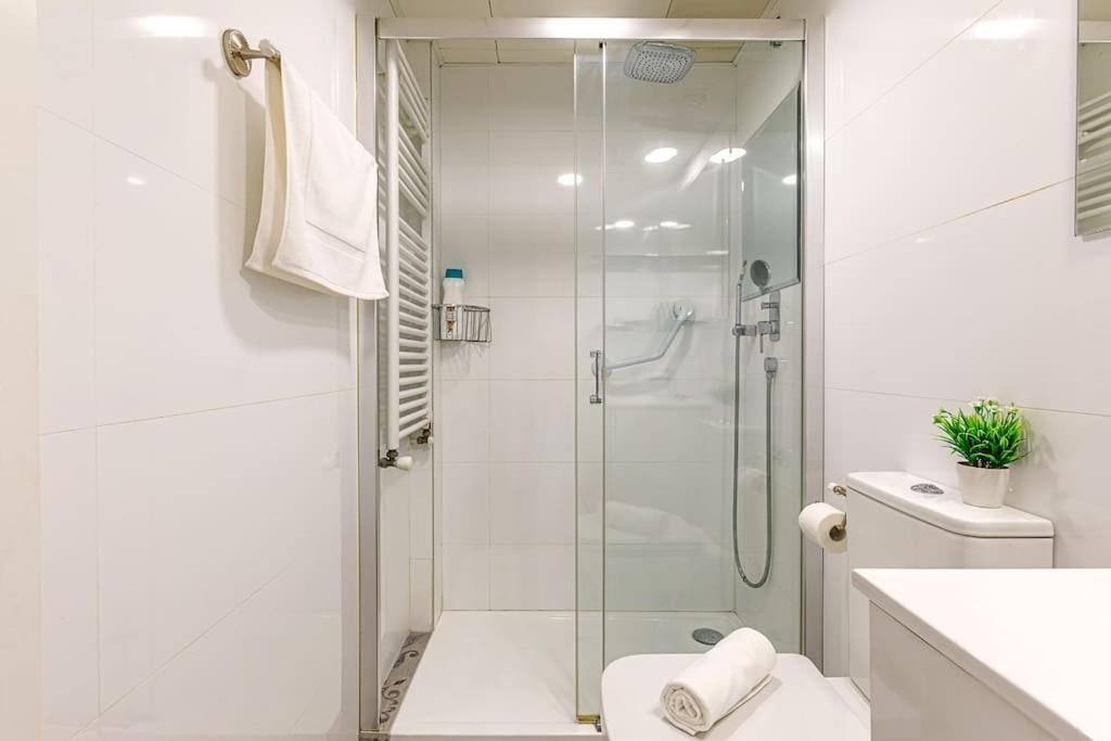 Moderno Apartamento Con Ac En Lorenzo Casanova Apartman Alicante Kültér fotó